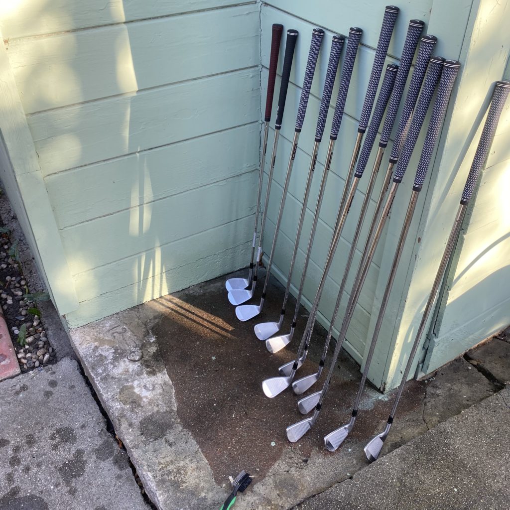 clean golf clubs